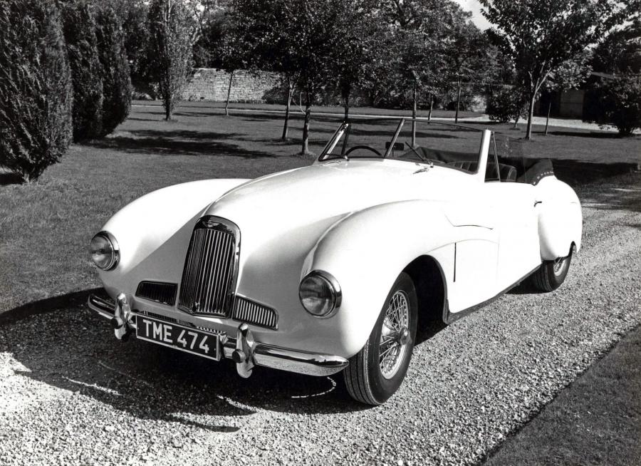  Aston Martin DB1 1948 года  (фото 1 из 5)